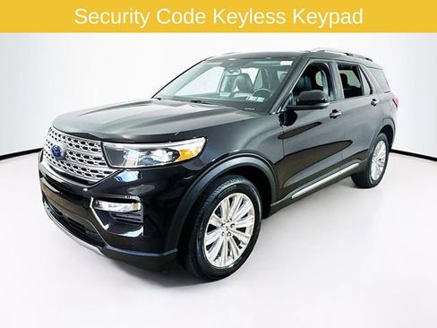 Certified 2023 Ford Explorer Limited w/ Limited Technology Package image 3