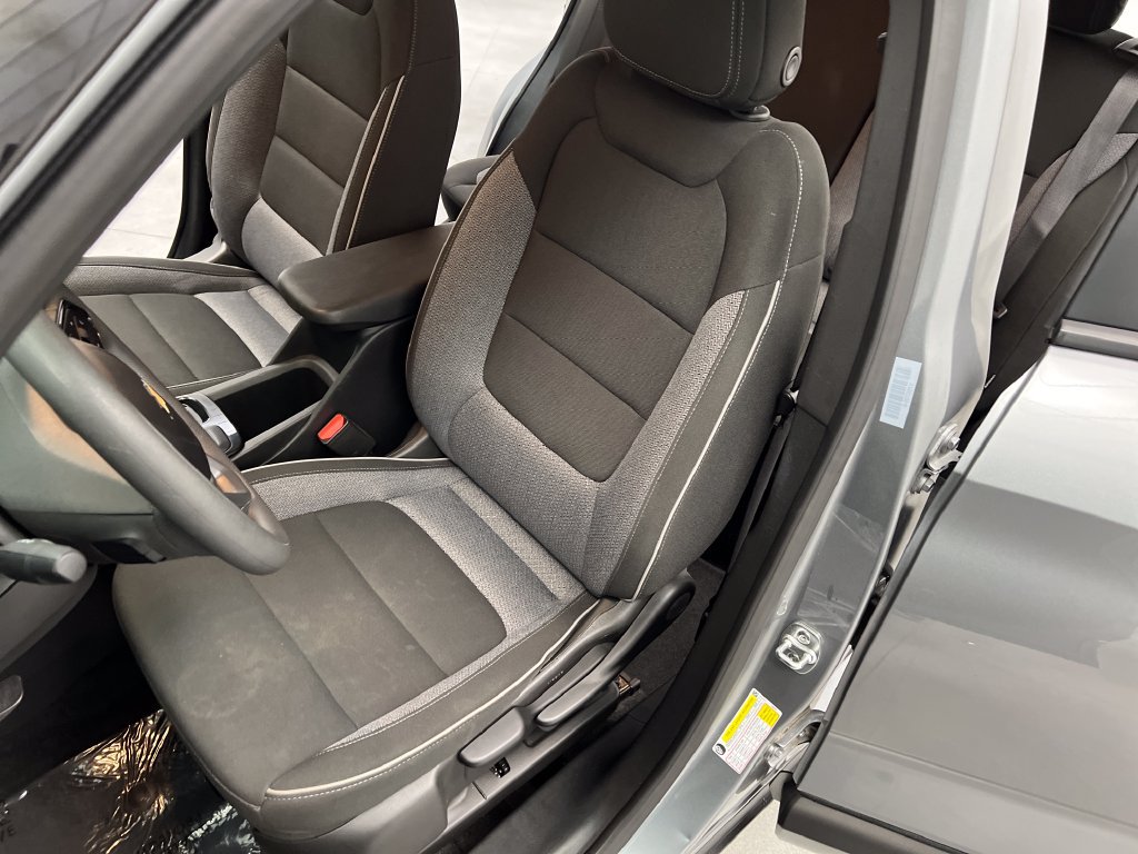 Used 2025 Chevrolet TrailBlazer LT AWD/4WD image 11