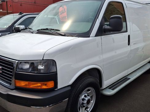 Used 2025 GMC Savana 2500 w/ Driver Convenience Package RWD image 3