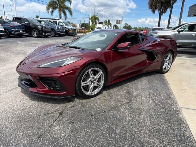 Used 2020 Chevrolet Corvette Stingray Preferred Cpe w/ 2LT Preferred Equipment Group RWD image 4
