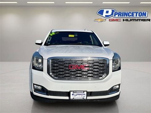 Used 2019 GMC Yukon XL Denali image 2