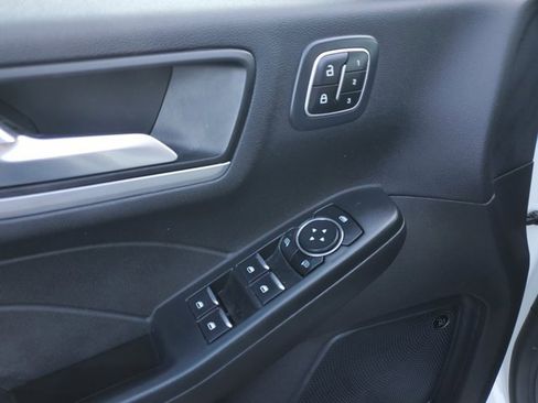 Certified 2023 Ford Escape Platinum w/ Premium Technology Package image 18