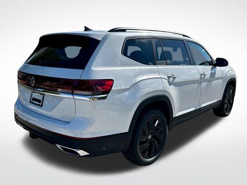 New 2026 Volkswagen Atlas SE image 5