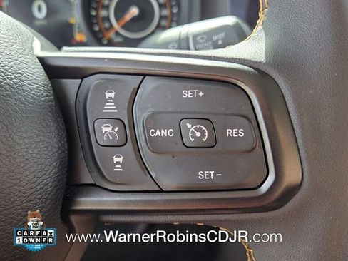 Used 2024 Jeep Gladiator Sport image 27