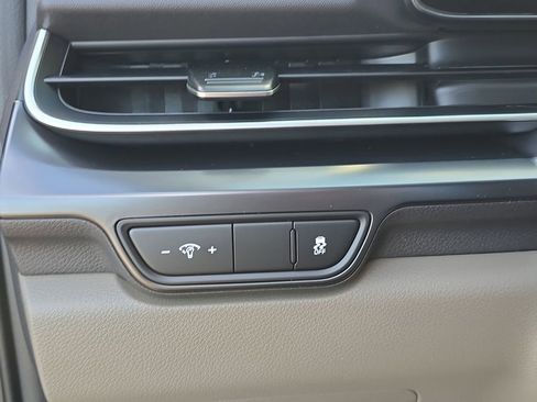 New 2026 Kia Carnival FWD image 28