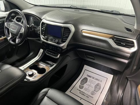 Used 2020 GMC Acadia SLE w/ Driver Convenience Package image 3