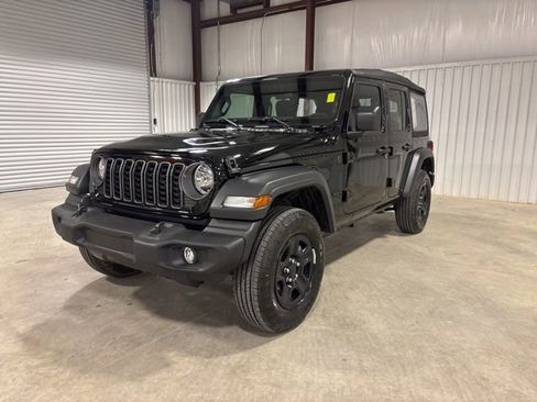 Used 2025 Jeep Wrangler Sport image 4
