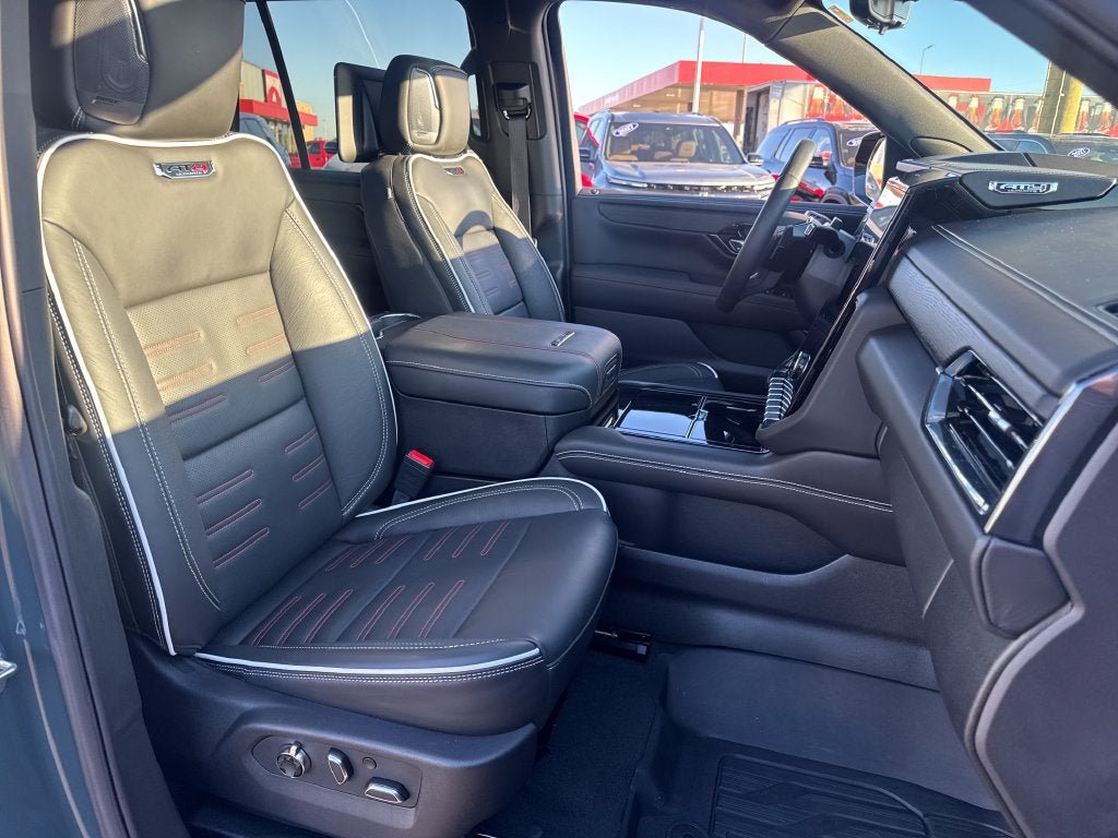 Used 2026 GMC Yukon AT4 Ultimate w/ LPO, Floor Liner Package AWD/4WD image 13