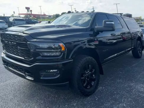Used 2024 RAM 3500 Limited AWD/4WD image 5