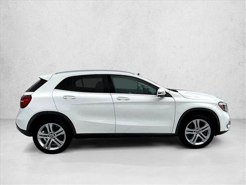 Used 2020 Mercedes-Benz GLA 250 4MATIC image 5