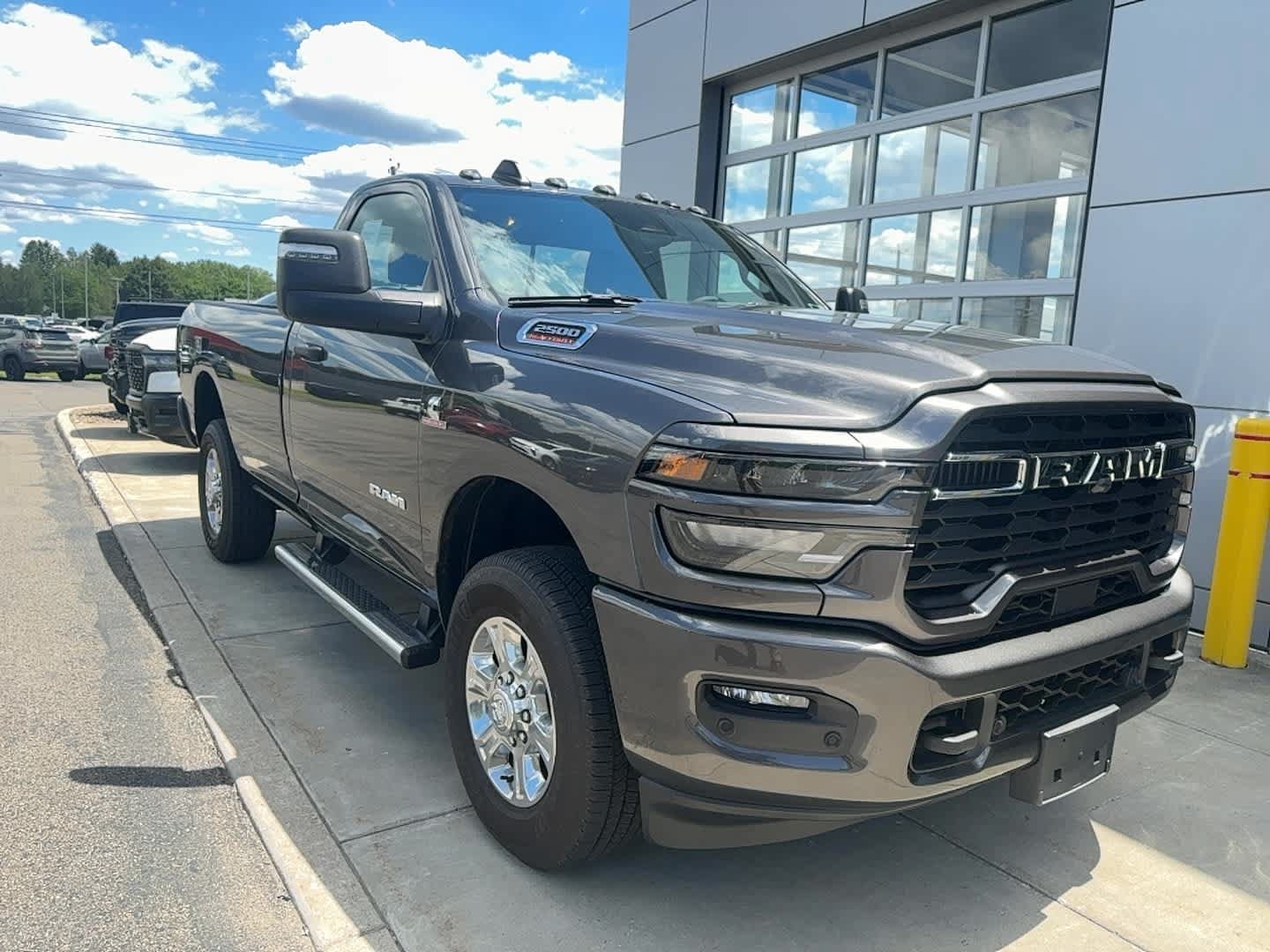Used 2025 RAM 2500 Big Horn AWD/4WD image 12
