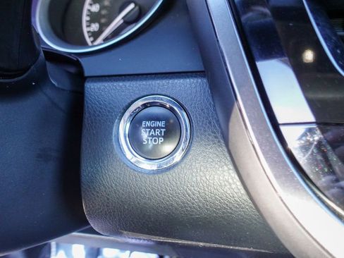 Used 2023 Toyota Camry XLE image 21