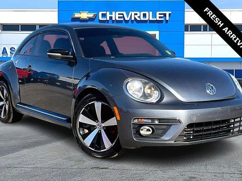Used 2013 Volkswagen Beetle 2.0T image 1