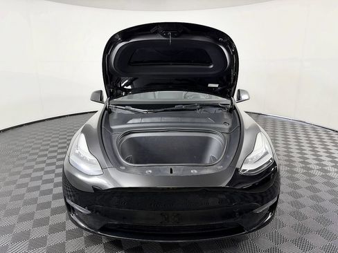 Used 2023 Tesla Model Y Long Range AWD/4WD image 18