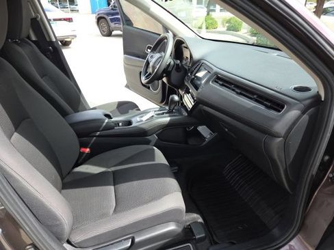 Certified 2022 Honda HR-V EX image 24