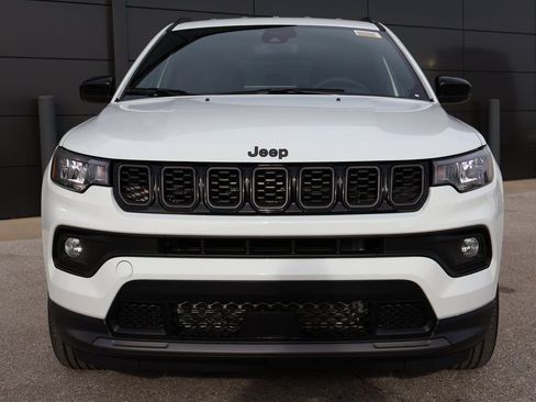 New 2026 Jeep Compass Latitude image 7