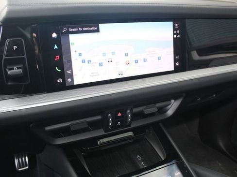 New 2026 Porsche Cayenne S image 17