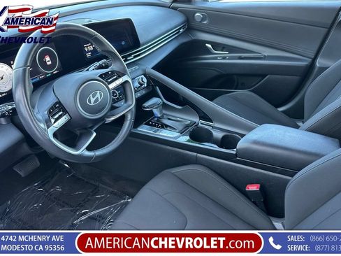 Used 2025 Hyundai Elantra SEL FWD image 10