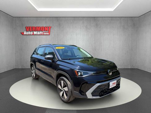 Used 2025 Volkswagen Taos S AWD/4WD image 1