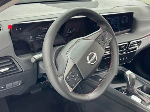 New 2026 Nissan Sentra SR FWD image 32