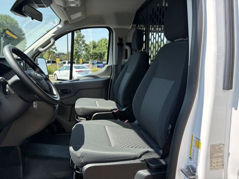 Used 2025 Ford Transit 250 Low Roof w/ Exterior Upgrade Package RWD image 16