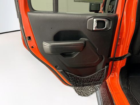 Used 2018 Jeep Wrangler Unlimited Sport S image 26