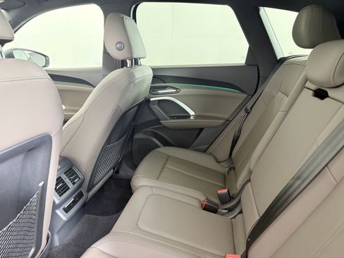 Certified 2025 Audi Q5 Premium w/ Convenience Package image 21
