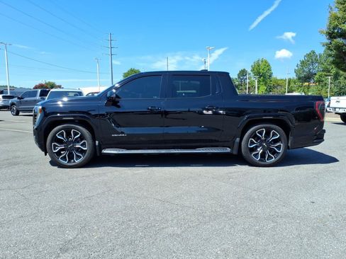 Used 2025 GMC Sierra EV Denali AWD/4WD image 3