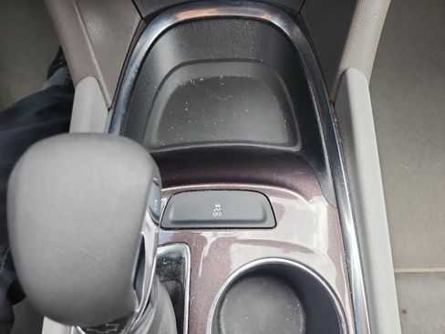 Used 2022 Chevrolet Malibu LT FWD image 27