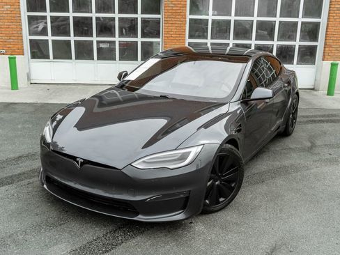 Used 2021 Tesla Model S Plaid AWD/4WD image 2