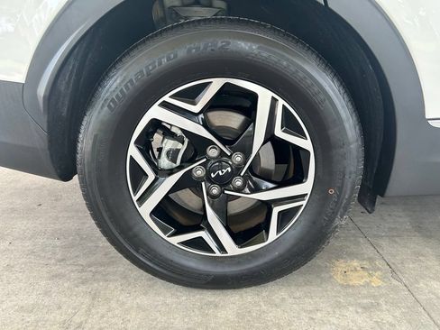 Used 2024 Kia Sportage LX FWD image 18