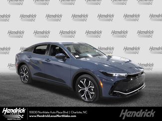 Used 2025 Toyota Crown XLE video 1