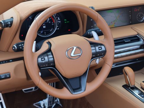 Used 2021 Lexus LC 500 Convertible w/ Touring Package RWD image 17