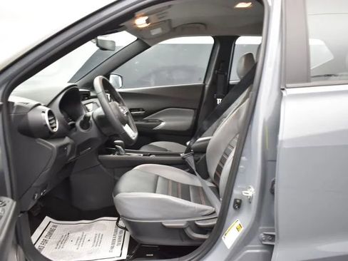 Used 2023 Nissan Kicks SR w/ SR Premium Package image 14