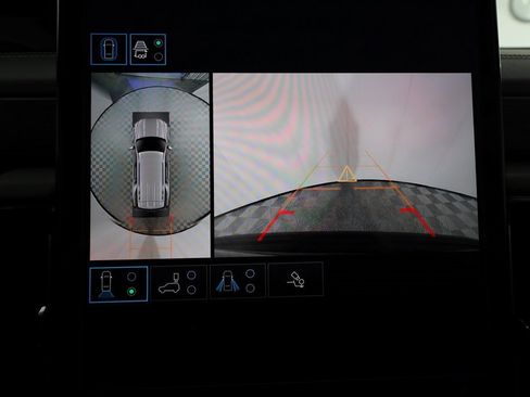 Used 2025 GMC Yukon AT4 Ultimate image 30