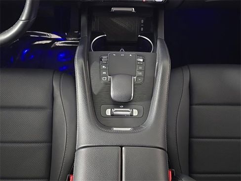 Certified 2025 Mercedes-Benz GLS 450 4MATIC image 24