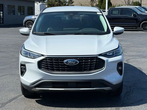 Used 2025 Ford Escape Platinum image 8