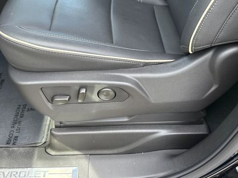 Used 2025 Chevrolet Tahoe Premier AWD/4WD image 27