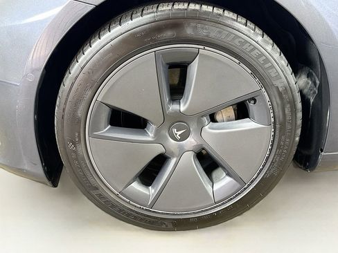 Used 2022 Tesla Model 3 Long Range AWD/4WD image 36