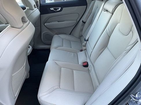 New 2026 Volvo XC60 B5 Ultra w/ Protection Package Premier image 13