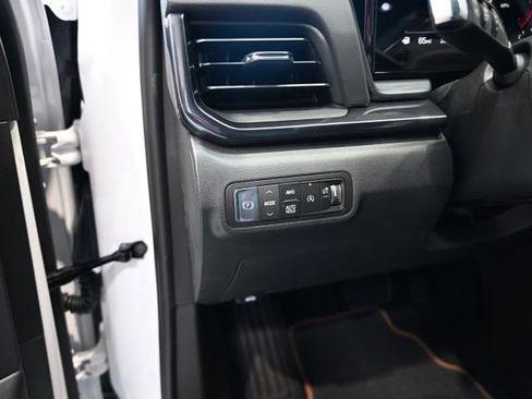 New 2026 GMC Terrain AT4 w/ Convenience Package III AWD/4WD image 24