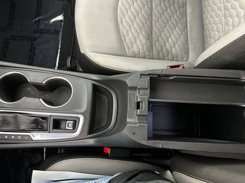 Used 2019 Chevrolet Equinox LS w/ LPO, Floor Liner Package image 15