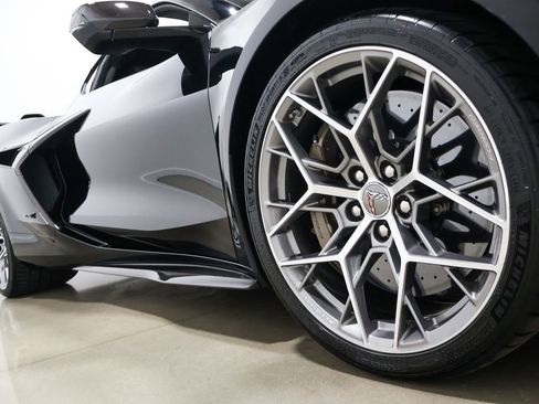 Used 2026 Chevrolet Corvette ZR1 w/ ZR1 Carbon Fiber Aero Package image 31