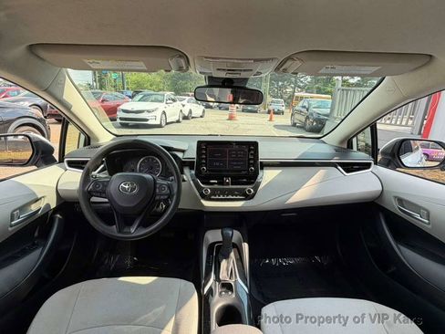 Used 2021 Toyota Corolla LE FWD image 16