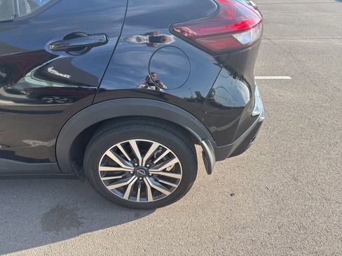 Used 2023 Nissan Kicks SV image 4