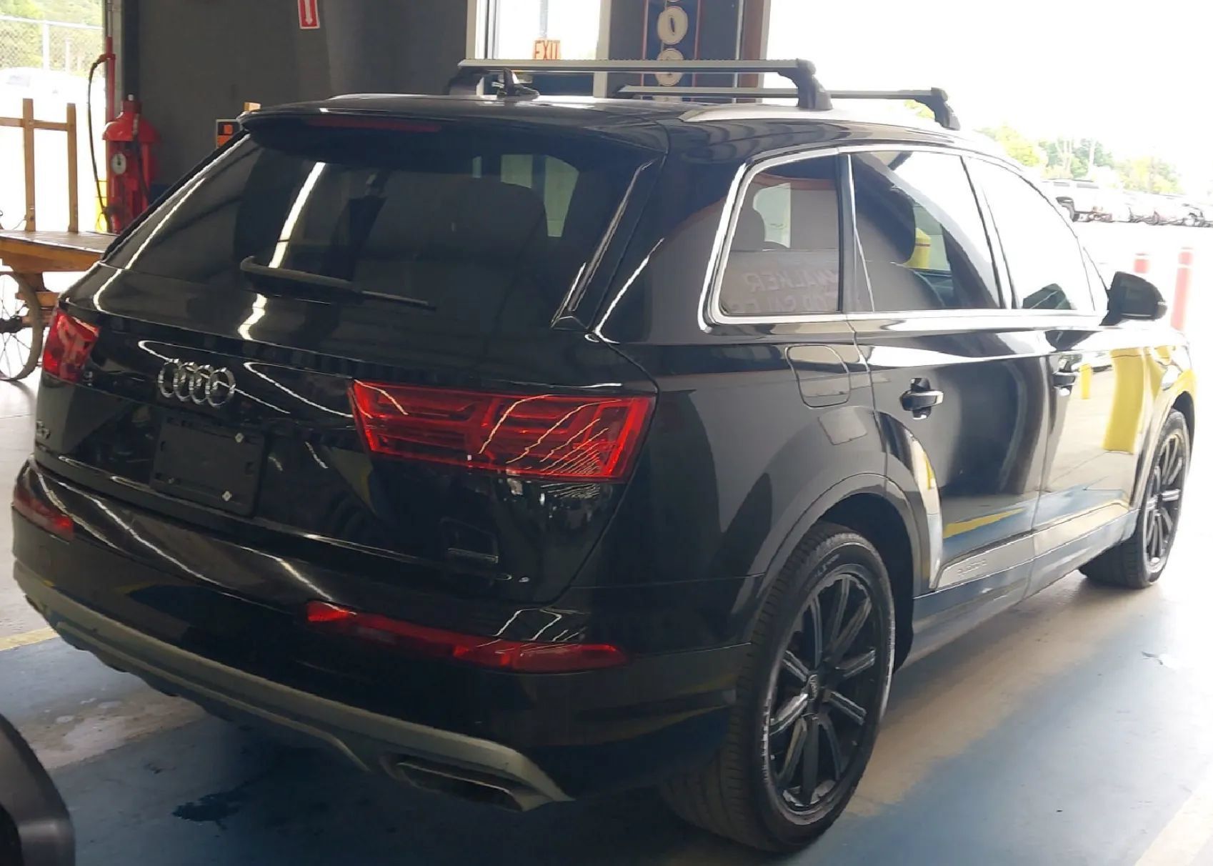 Used 2018 Audi Q7 2.0T Premium Plus w/ Premium Plus Package AWD/4WD image 2