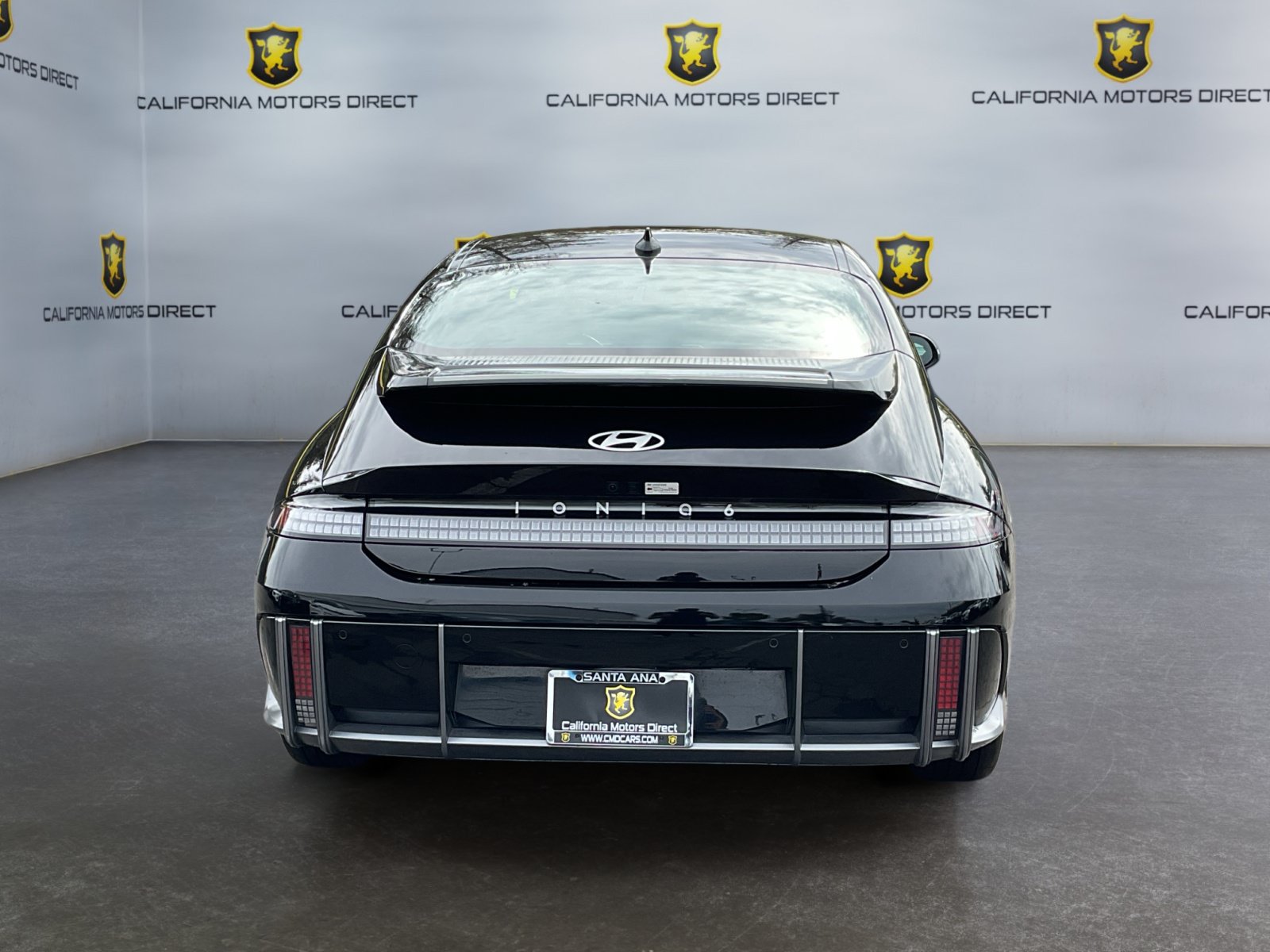 Used 2024 Hyundai Ioniq 6 SE RWD image 6