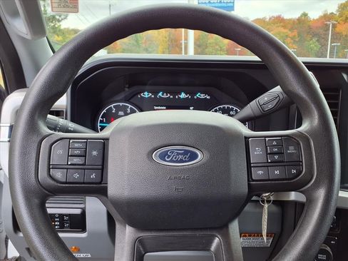 Certified 2024 Ford F550 4x4 Crew Cab Super Duty image 19