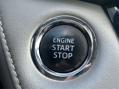 Used 2018 Toyota RAV4 XLE image 31