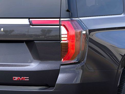 New 2026 GMC Yukon XL Denali AWD/4WD image 11